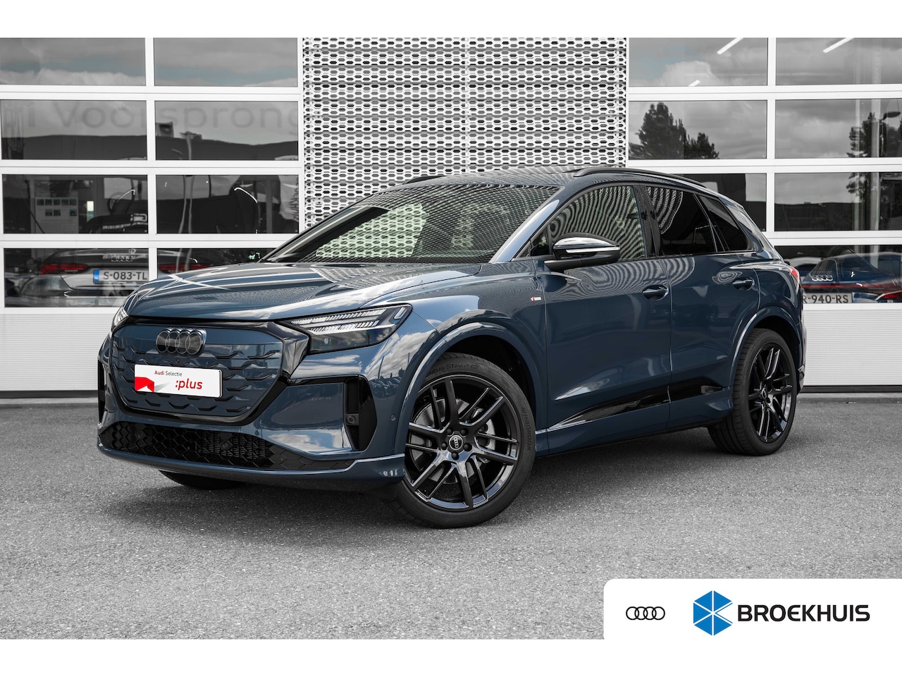 Audi Q4 e-tron - S edition quattro performance 82 kWh | Panoramadak | 360 Camera | HUD | Sonos | Passenger - AutoWereld.nl