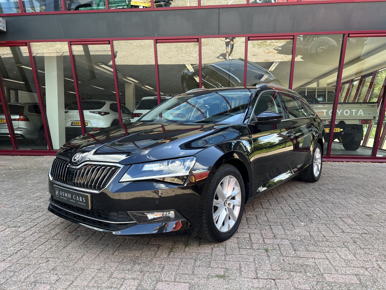 Skoda Superb Combi - 1.5 TSI ACT Business Edition | NL Auto | Cruise | Navi | Stoelverw. | - AutoWereld.nl