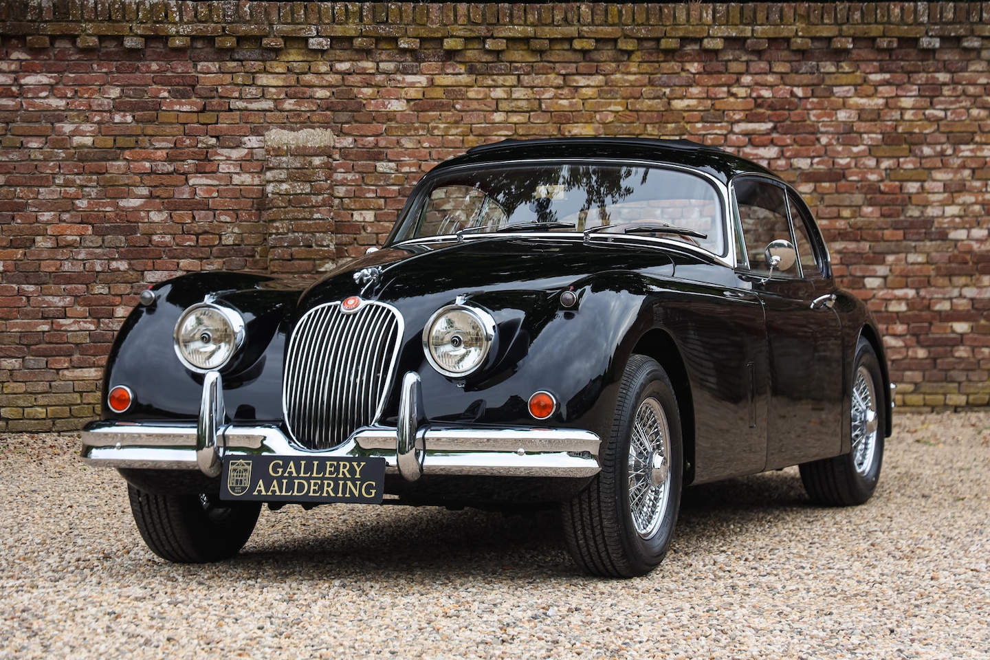 Jaguar XK - XK150 FHC "Restored, rebuilt, and refined" Matching numbers&colors,Body-off Restoration by - AutoWereld.nl
