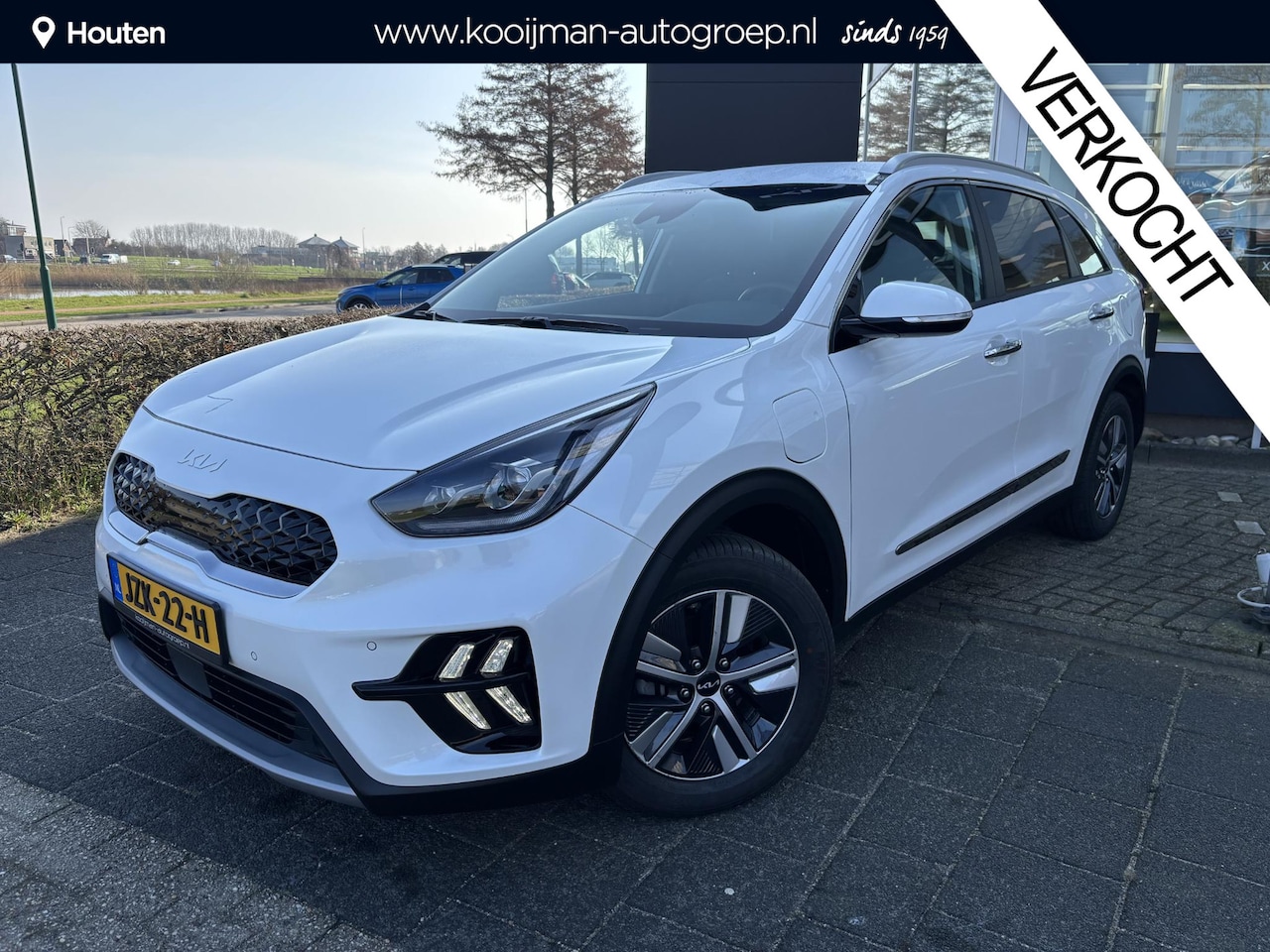 Kia Niro - 1.6 GDi PHEV ExecutiveLine Plug-In Stoelverwarming/Ventilatie, Navigatie, Dodehoekassisten - AutoWereld.nl