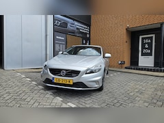 Volvo V40 - 1.6 T3 R-Design
