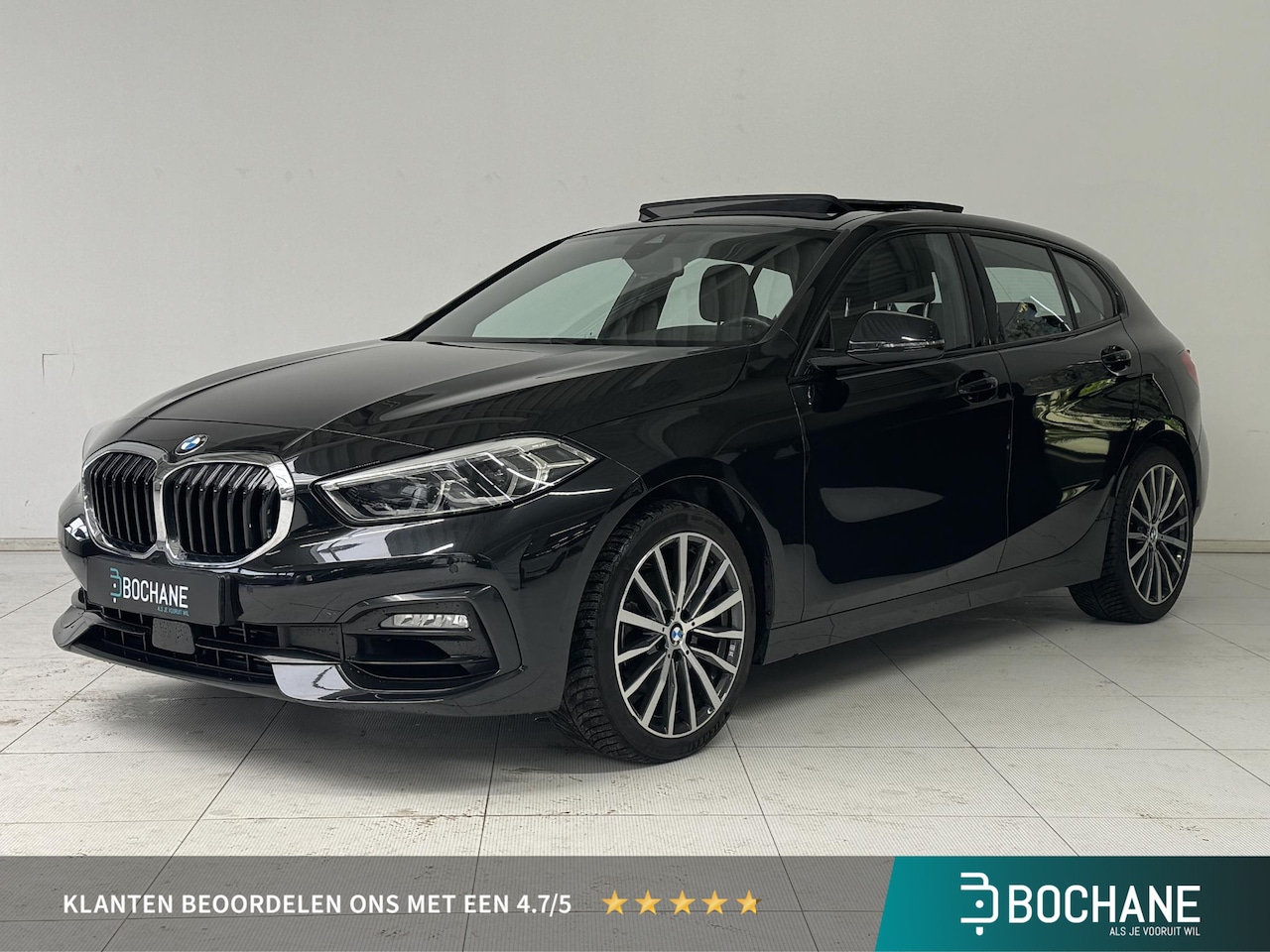 BMW 1-serie - 118i Executive Edition | Panoramadak | Navigatie | Parkeersensoren V+A | Apple CarPlay / A - AutoWereld.nl