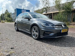 Volkswagen Golf - 1.5 TSI Highline Business R DSG ACC CarPlay