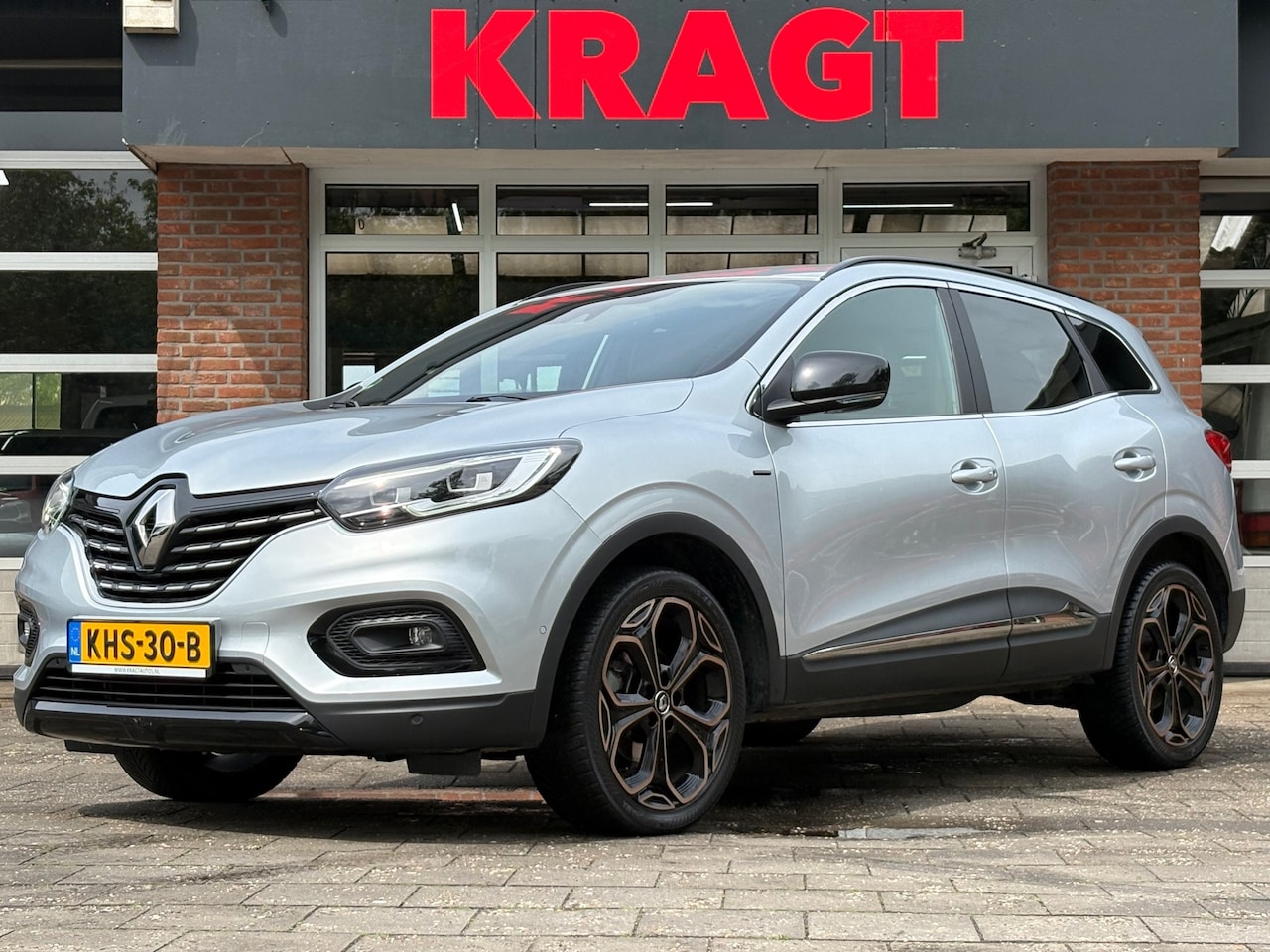 Renault Kadjar - Black Edition 1.3 TCe 140 pk - AUTOMAAT - LED - trekhaak - Navi - AutoWereld.nl