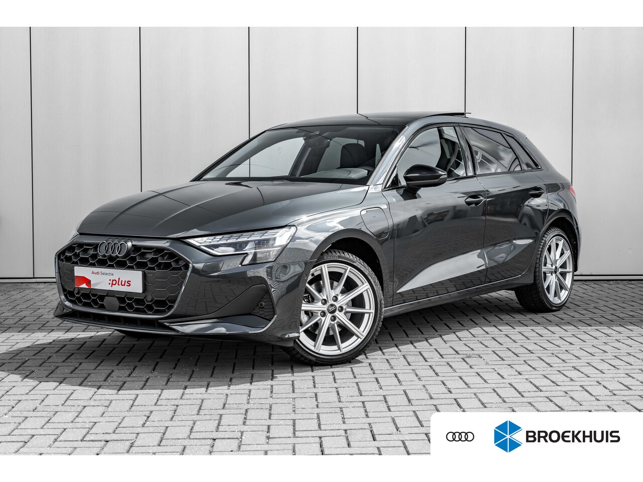 Audi A3 Sportback - 40 TFSI e Advanced edition 204PK | Panorama Dak | Matrix LED Koplampen | Camera Achter | O - AutoWereld.nl