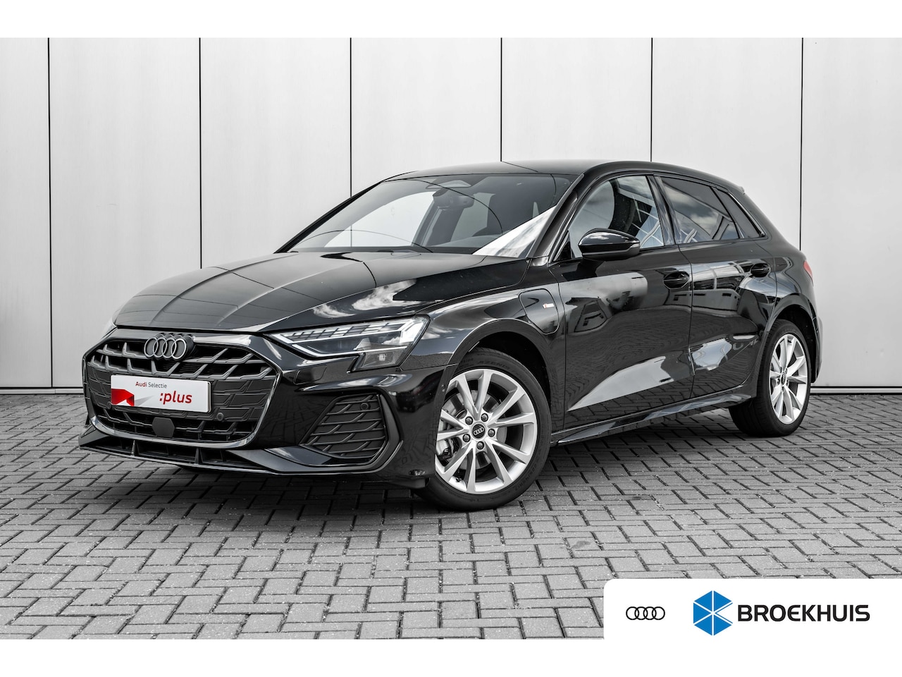 Audi A3 Sportback - 40 TFSI e S edition 204PK | Stoelverwarming | Achteruitrijcamera | ACC | Sfeerverlichting - AutoWereld.nl