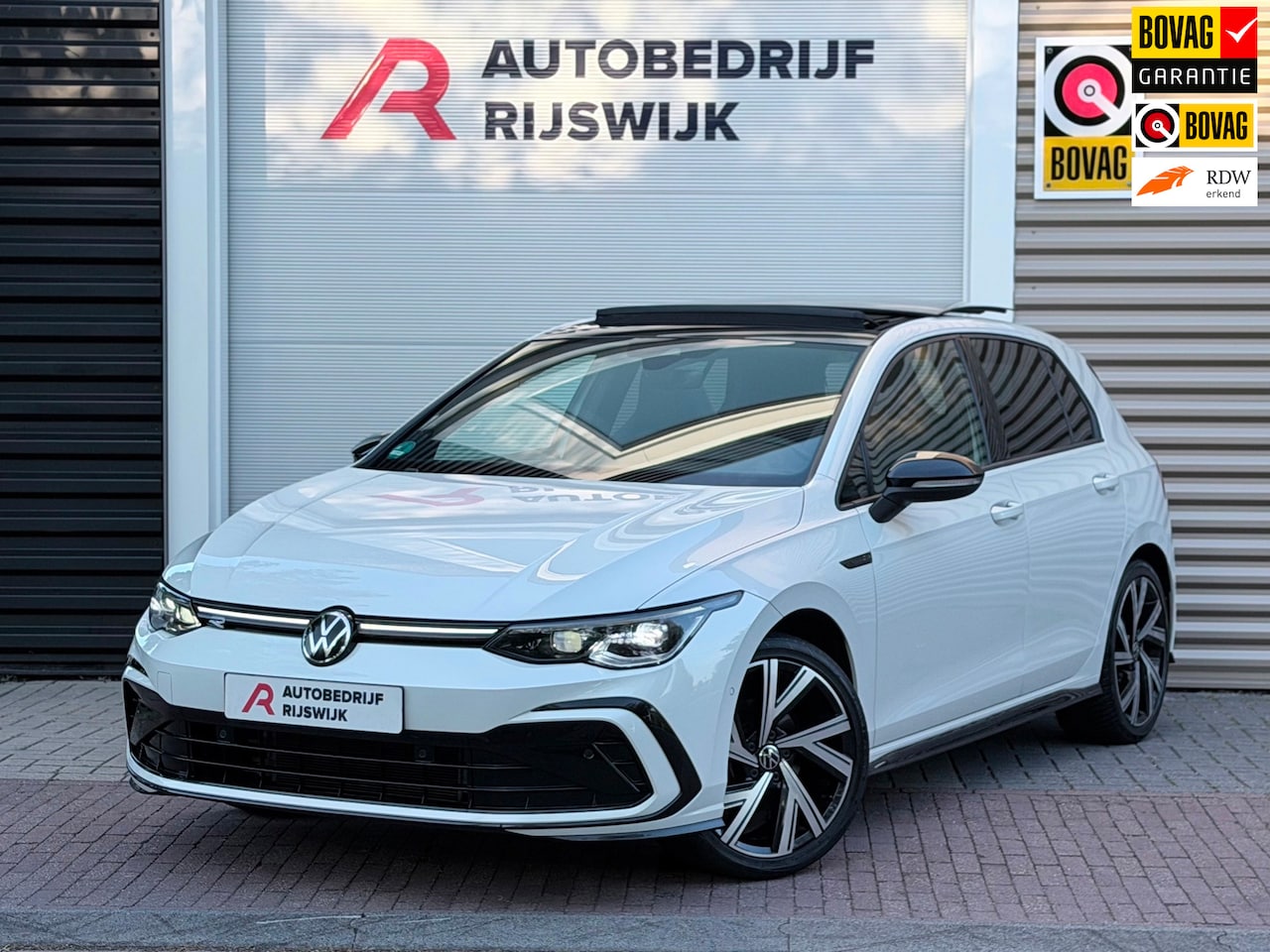 Volkswagen Golf - 1.5 TSI 3x R-Line Pano/HuD/Matrix - AutoWereld.nl