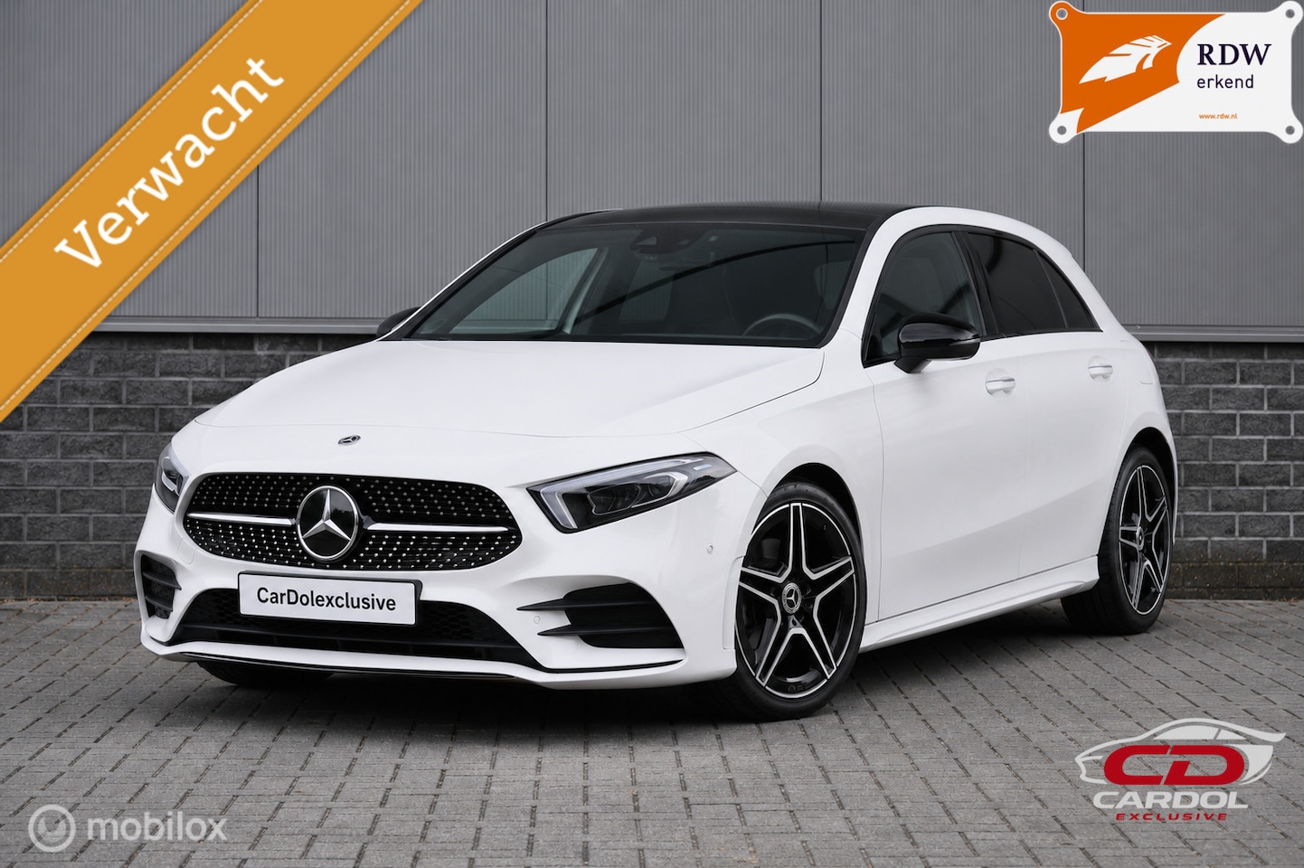 Mercedes-Benz A-klasse - 180 AMG-Line| PANO| NIGHT| M-BUX| 1e Eignr - AutoWereld.nl
