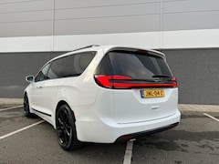 Chrysler Pacifica - 3.6 V6 Hybrid 7 Persoons / Plug-In Hybrid
