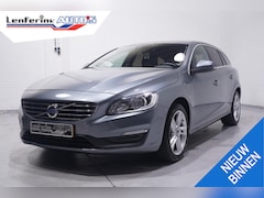Volvo V60 - 2.4 D5 Twin Engine Lease Edition Momentum AWD Navigatie 17"-LMV trekhaak half lederen bekl
