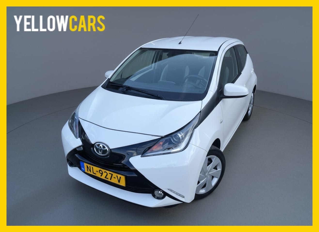 Toyota Aygo - 1.0 VVT-i x-play 1.0 VVT-i x-play - AutoWereld.nl