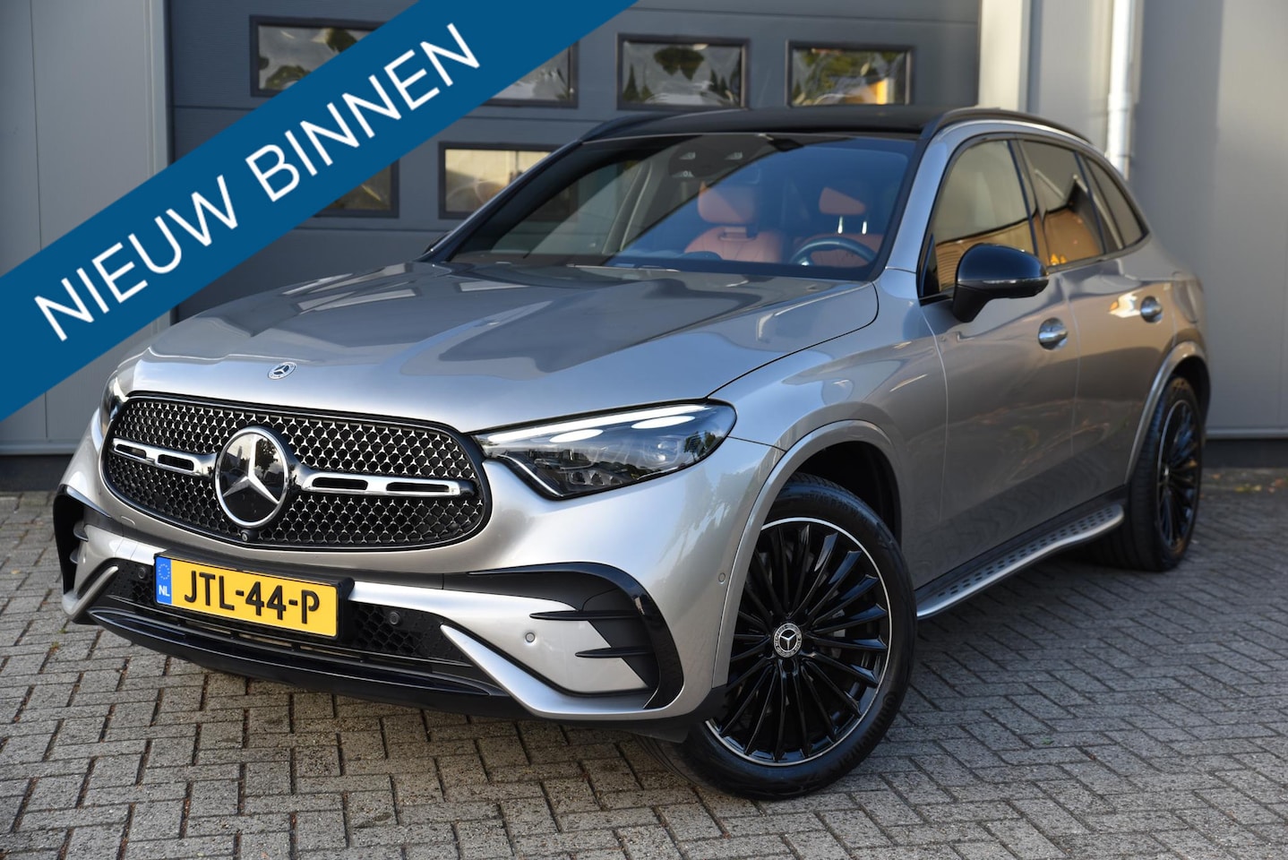 Mercedes-Benz GLC-klasse - 300e 4MATIC AMG Line Trekhaak PANO Airmatic - AutoWereld.nl