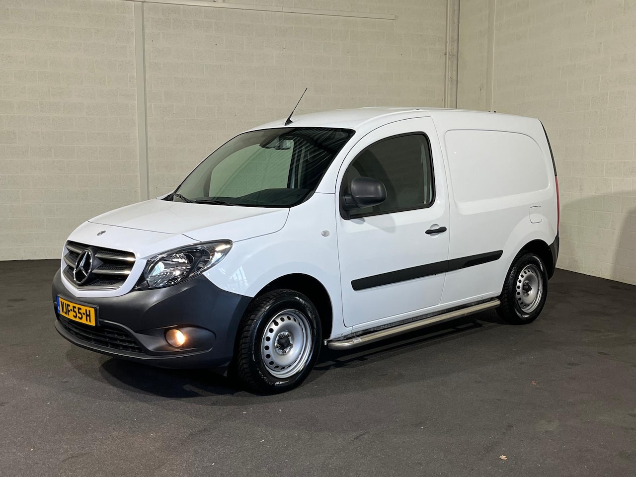 Mercedes-Benz Citan - 111 CDI Airco Navigatie Camera Trekhaak - AutoWereld.nl