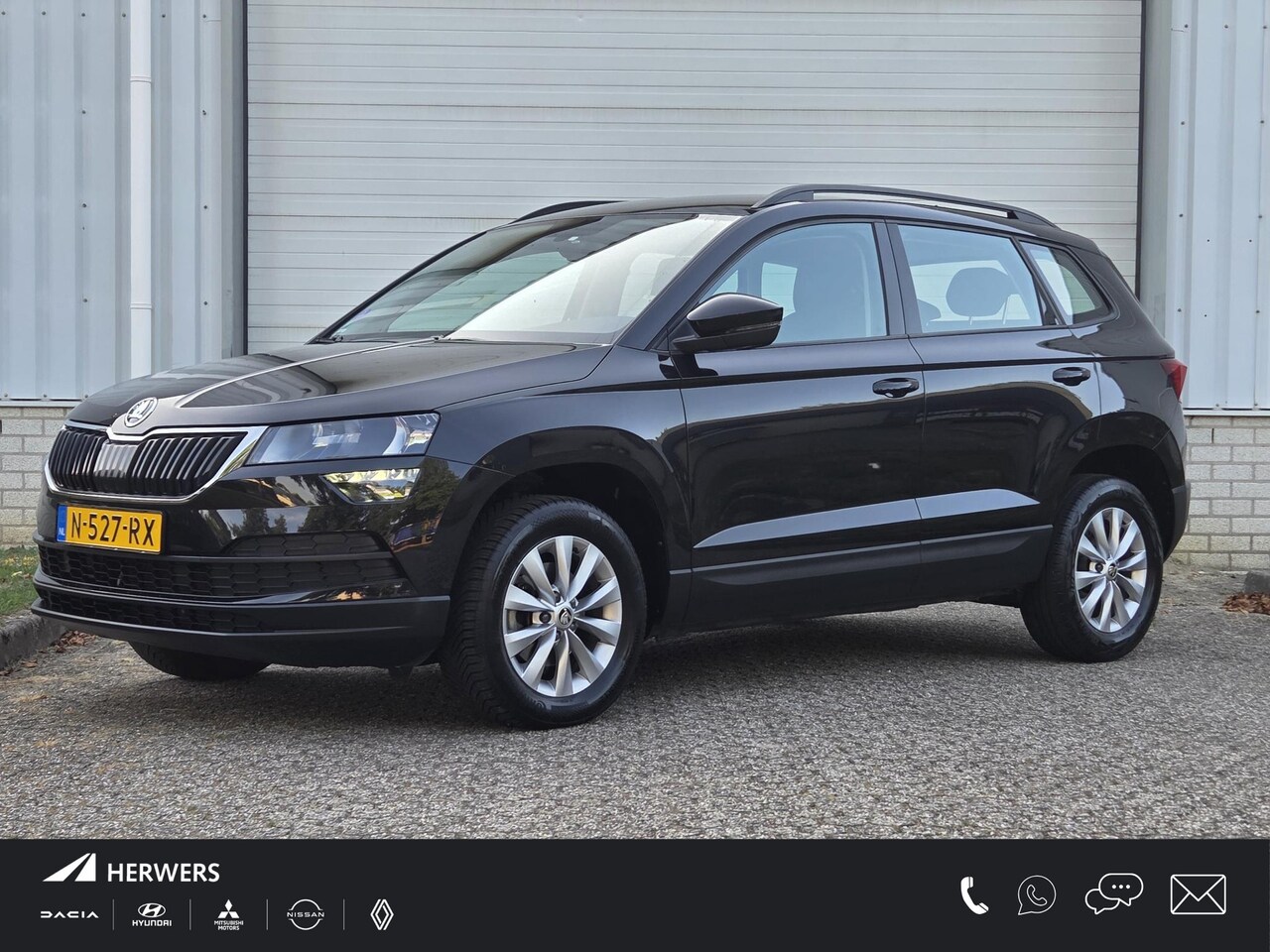 Skoda Karoq - 1.5 TSI ACT Business Edition / Wegklapbare Trekhaak / Dealer Onderhouden / Carplay / Andro - AutoWereld.nl