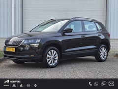 Skoda Karoq - 1.5 TSI ACT Business Edition / Wegklapbare Trekhaak / Dealer Onderhouden / Carplay / Andro