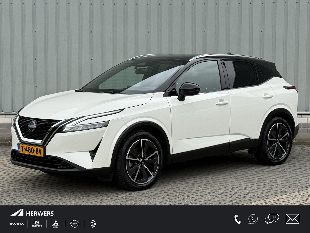 Nissan Qashqai - 1.3 MHEV Tekna / NL Auto / Trekhaak 1400 KG / Panoramadak / All Seasonbanden / Half Leder - AutoWereld.nl
