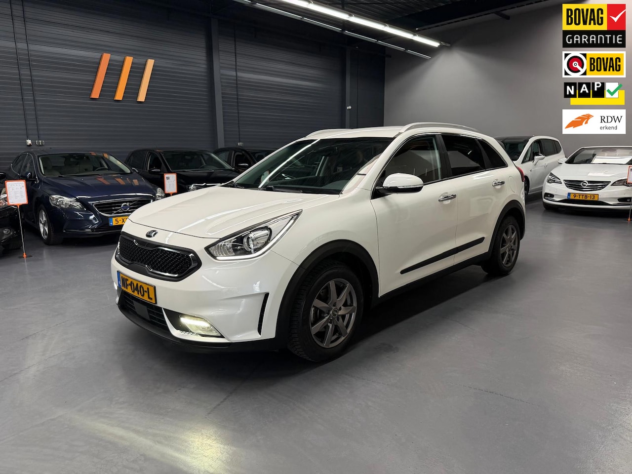 Kia Niro - 1.6 GDi Hybrid BusinessLine LEDER CAMERA STOELVERWARMING NAP NL AUTO - AutoWereld.nl