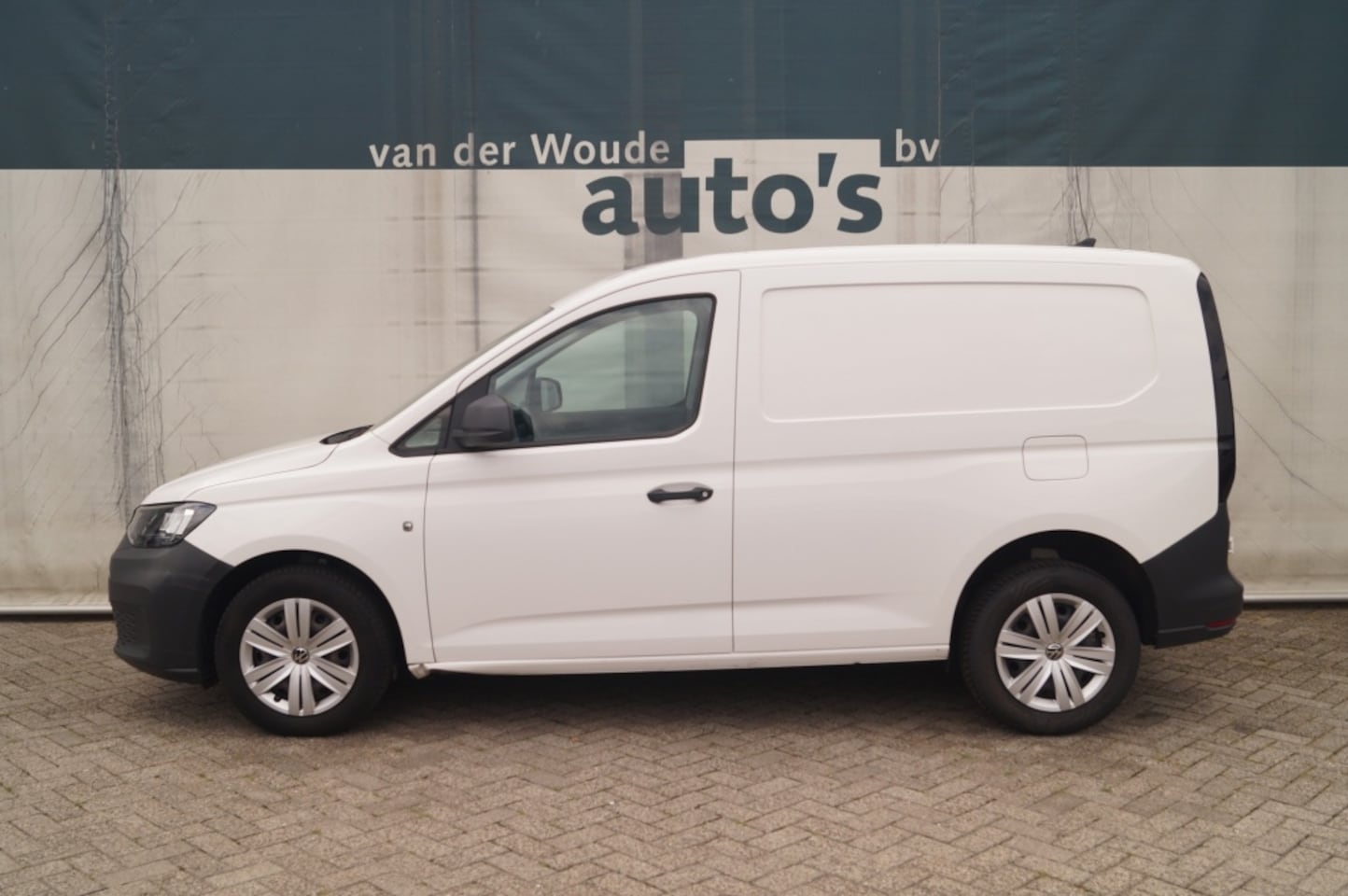 Volkswagen Caddy Cargo - 2.0 TDI Trend -AIRCO-PDC- - AutoWereld.nl