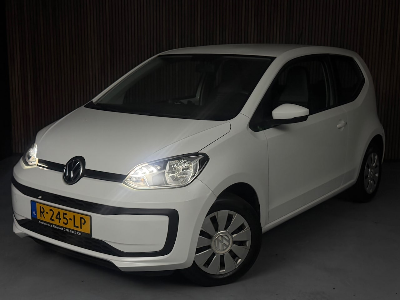 Volkswagen Up! - 1.0 BMT take up! AIRCO/MULTIMEDIA/ELEKTRISCHE RAMEN/ZUINIG!/CENTRALE VERGRENDELING - AutoWereld.nl