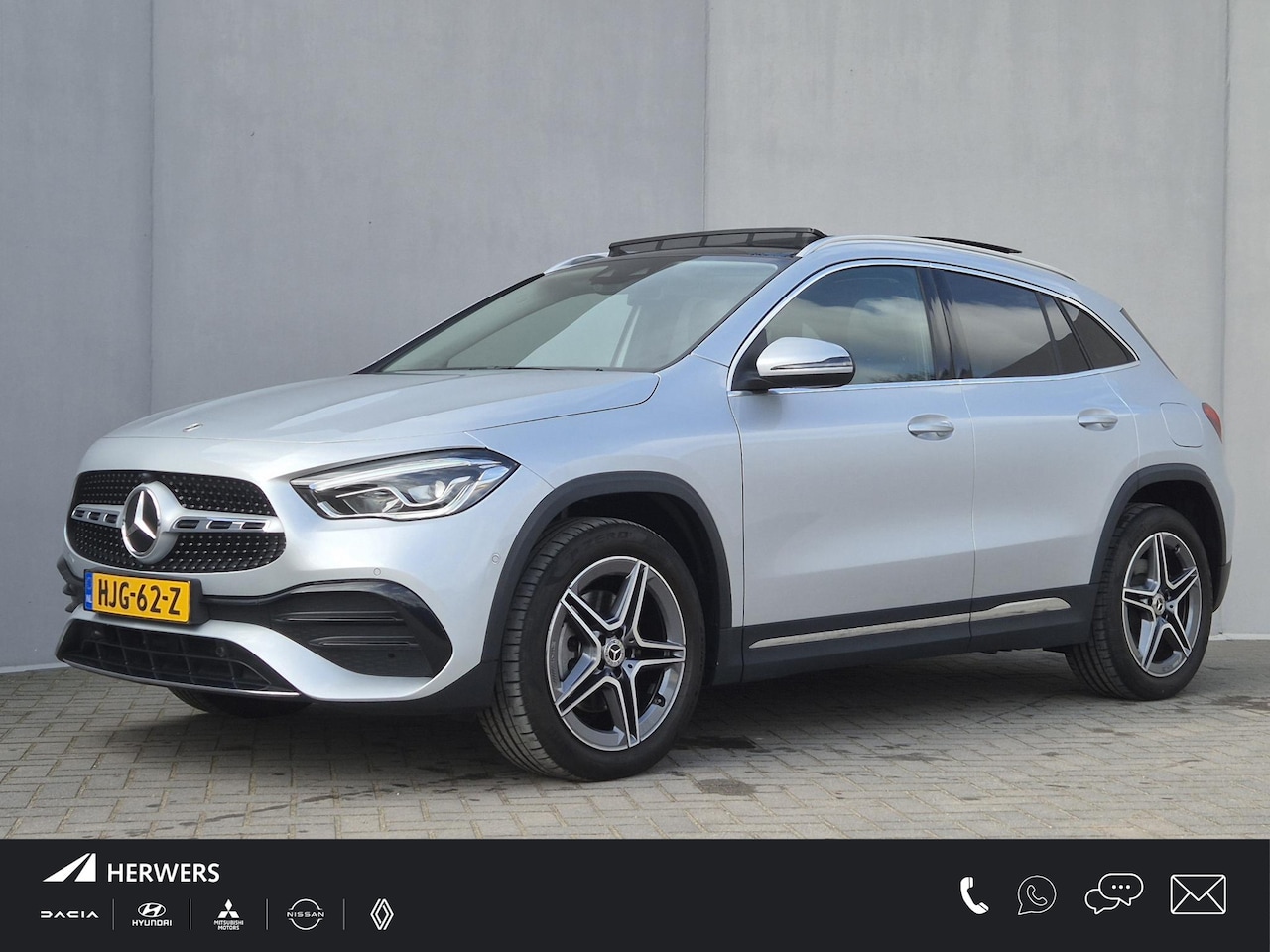 Mercedes-Benz GLA-Klasse - 250 e AMG Line / Dealer onderhouden / Accu SOH 98,51% / Glazen schuif- en kanteldak / Trek - AutoWereld.nl