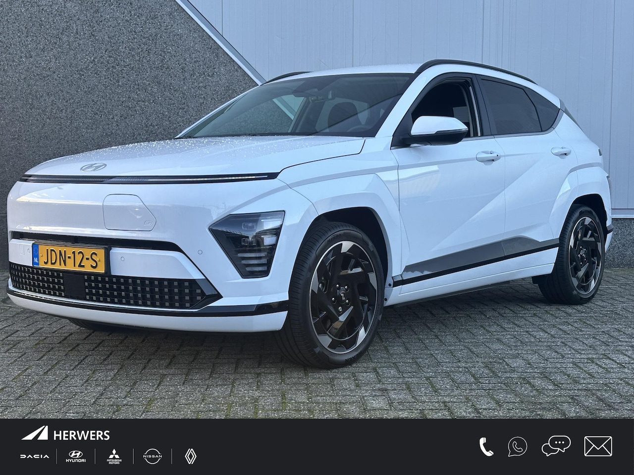 Hyundai Kona Electric - Comfort Smart + BCA 48.4 kWh / Navigatie / Blind-Spot Collision-Avoidance Assist / Adaptie - AutoWereld.nl