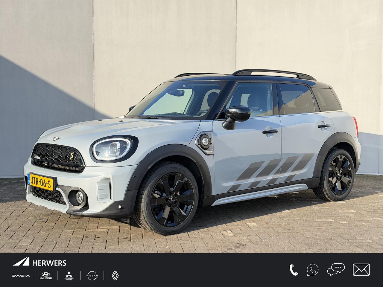 MINI Countryman - 1.5 Cooper S E ALL4 MINI Yours Automaat /  PHEV / Dealer onderhouden / Leder / Schuifdak / - AutoWereld.nl