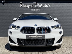 BMW X2 - sDrive18i High Executive M-Sport | dealer onderh. | leer/stof interieur | panoramadak | na