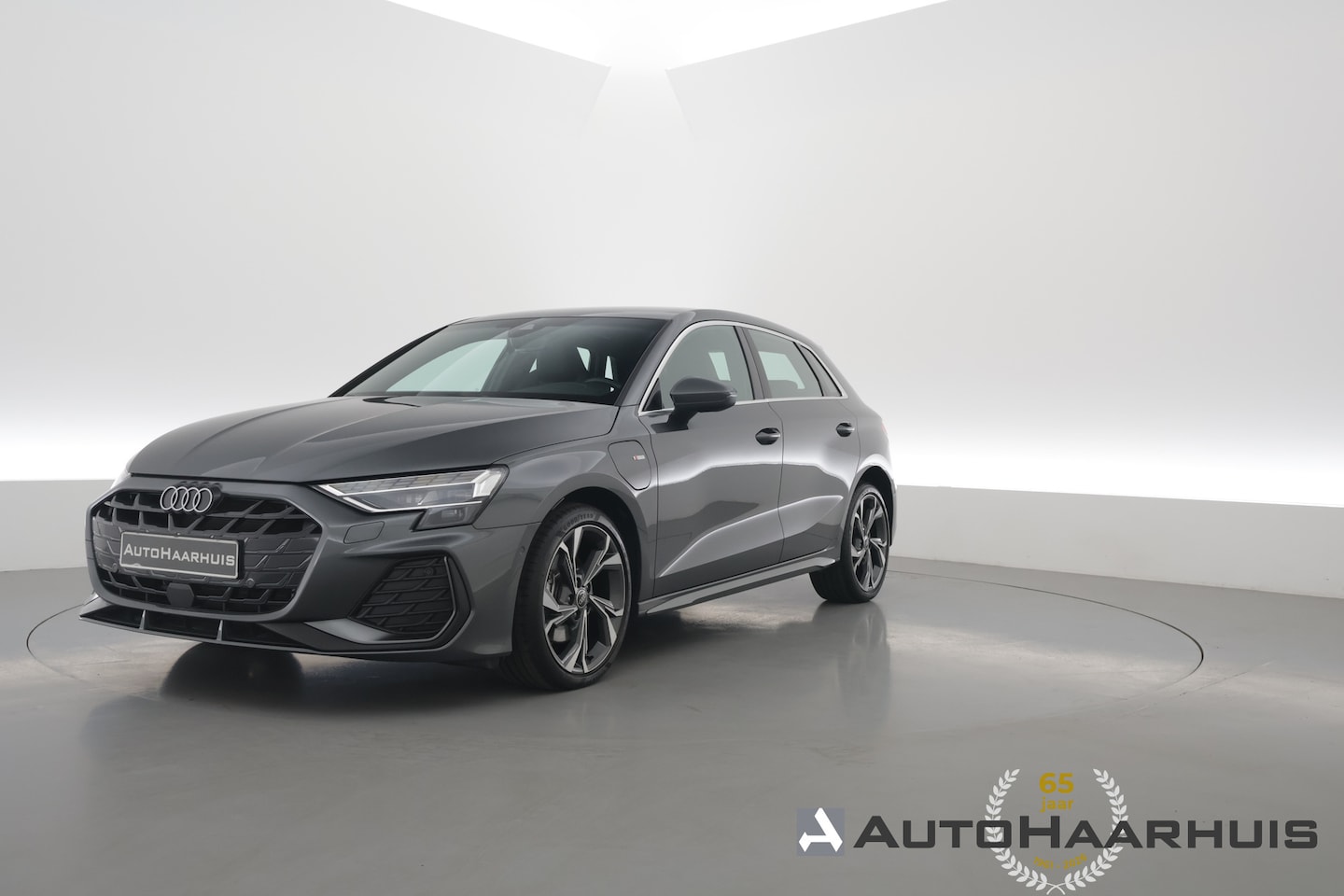 Audi A3 Sportback - 40 TFSI e S edition | Matrix LED | Apple CarPlay | Adapt. Cruise | Keyless | Camera | 18'' - AutoWereld.nl