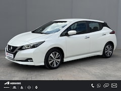Nissan LEAF - Acenta 40 kWh / Dealer Onderhouden / Navigatie via Apple Carplay & Android Auto / SOH 92,