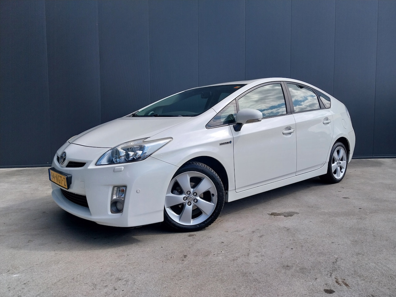 Toyota Prius - 1.8 Dynamic XENON LEER CAMERA NAVI ECC - AutoWereld.nl