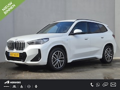 BMW X1 - xDrive25e M-Sport / Fabrieksgarantie t/m 12-2027 / Accu SOH 96, 33% / Trekgewicht 1.700 kg