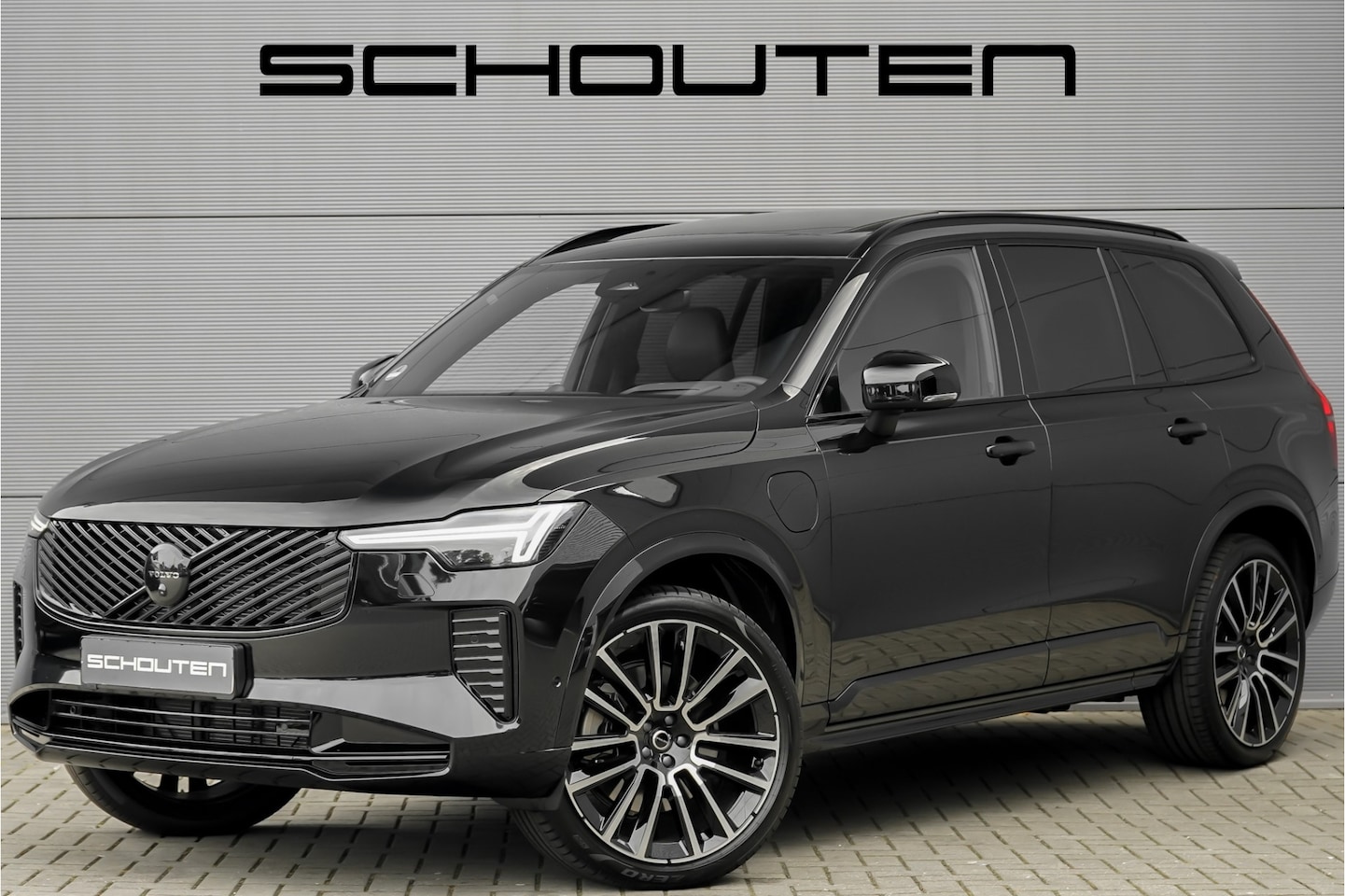 Volvo XC90 - 2.0 T8 Plug-in AWD Ultra Black 7p Model 2026 B&W Pano Massage Stoelventilatie Trekhaak - AutoWereld.nl