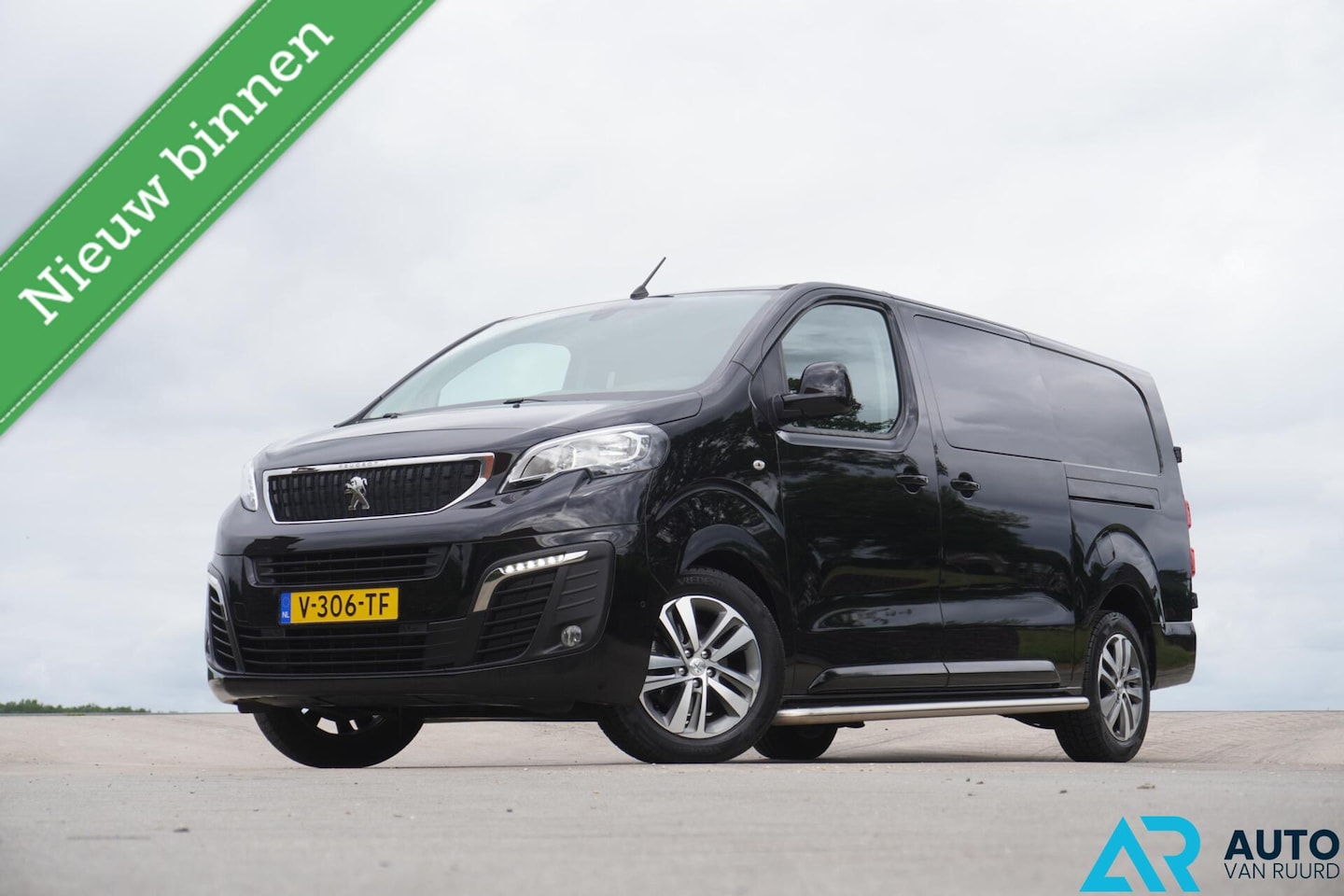 Peugeot Expert - Bestel 231L 2.0 BlueHDI 120 DC Premium - AutoWereld.nl
