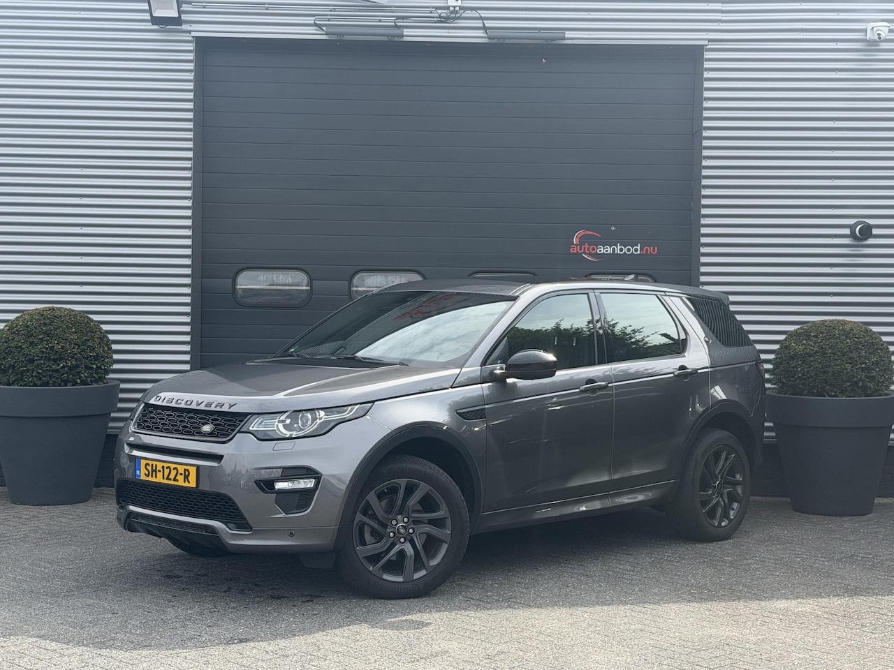 Land Rover Discovery Sport - 2.0 TD4 HSE Dynamic | Panoramadak | Camera | Trekhaak | Navigatie | Stoelverwarming | - AutoWereld.nl