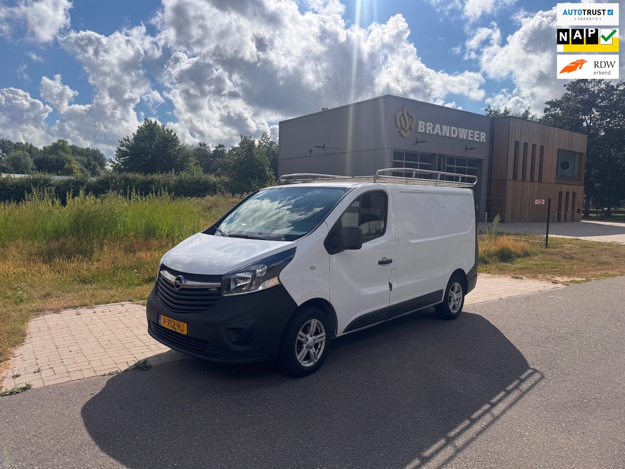 Opel Vivaro - 1.6 CDTI L1H1 Edition Airco.Airco - AutoWereld.nl