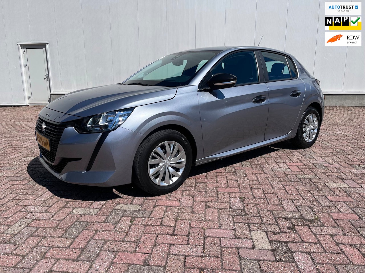 Peugeot 208 - 1.2 PureTech Like 5 deurs airco cruise controle 2021 31000km! - AutoWereld.nl
