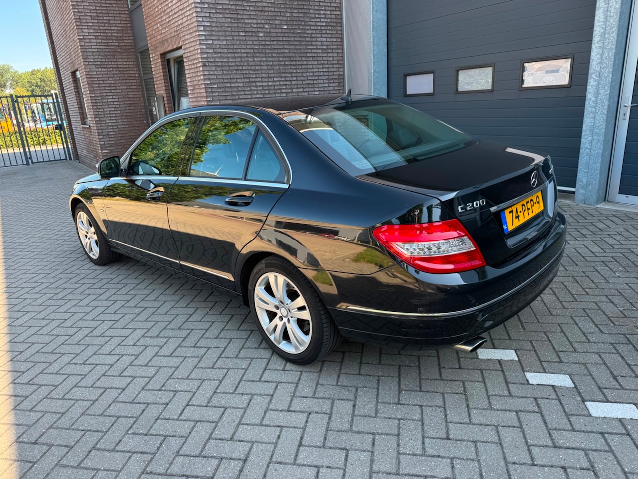Mercedes-Benz C-klasse - 200 KOMPRESSOR Avantgarde, Stoelverwarming, LED, etc. - AutoWereld.nl