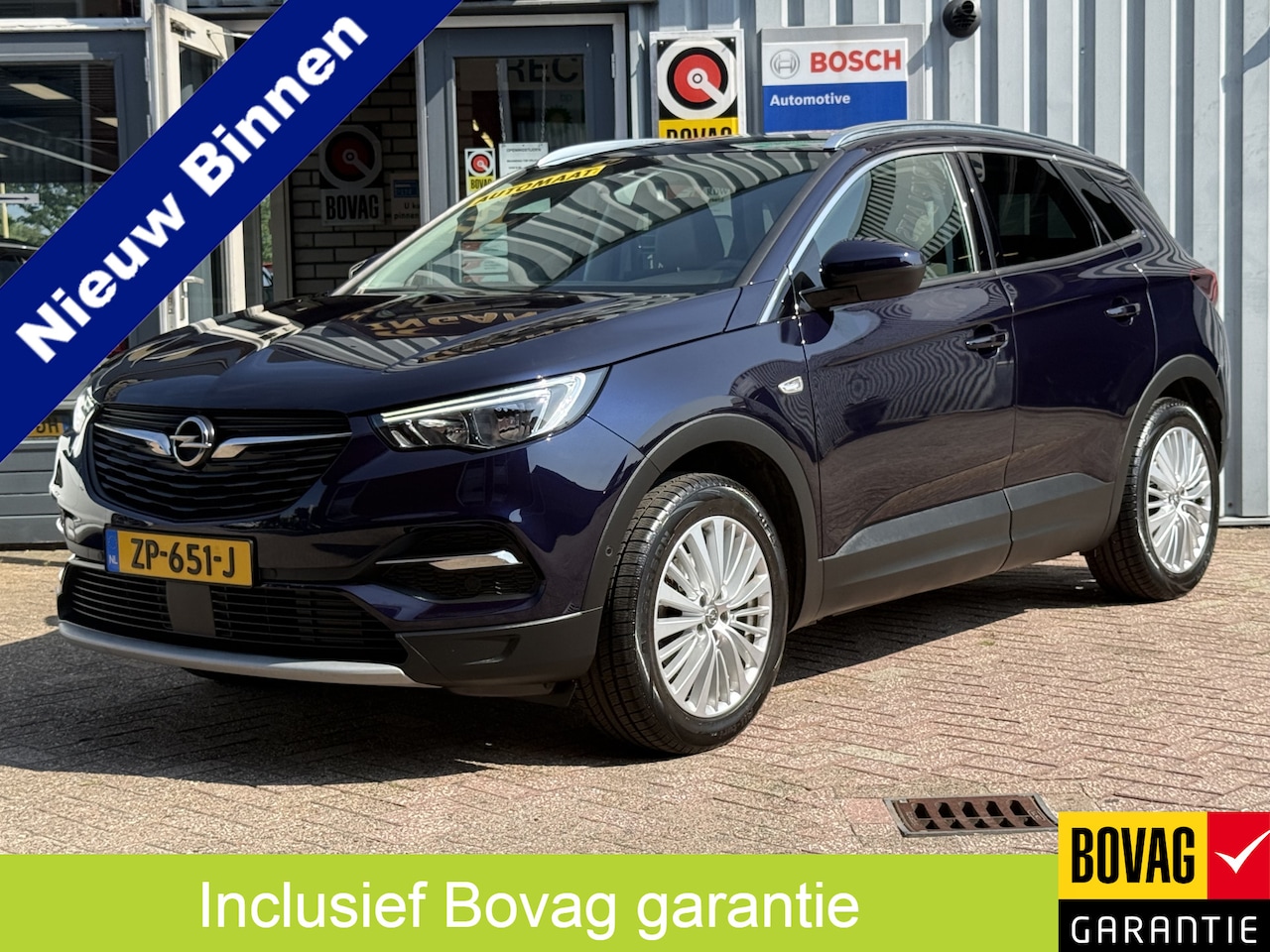 Opel Grandland X - 1.2 Turbo Business Executive | AUTOMAAT | TREKHAAK | ADAPT. CRUISE | NAVI | PDC | - AutoWereld.nl