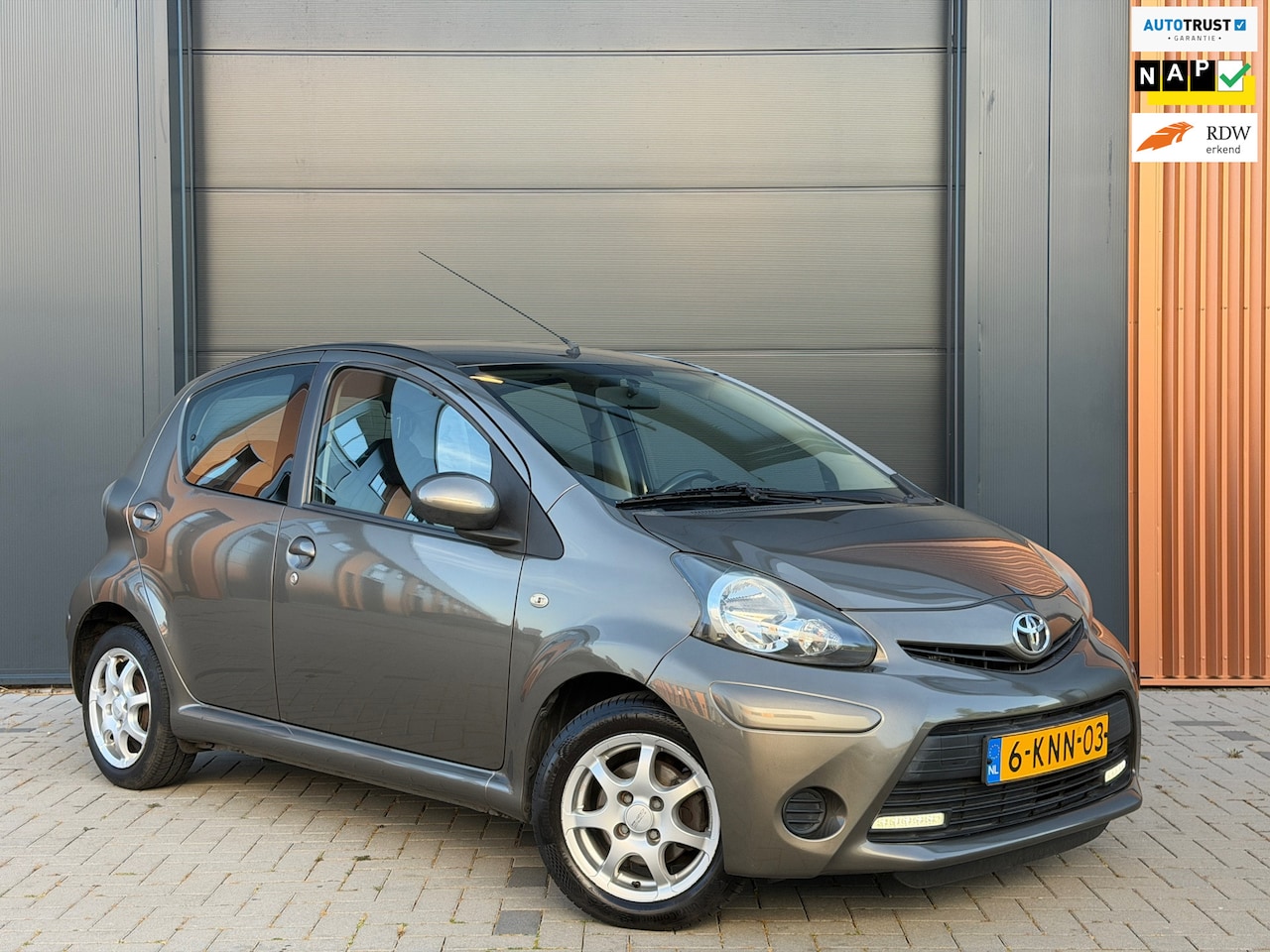 Toyota Aygo - 1.0 VVT-i Aspiration|100% Onderhouden|Automaat|Nieuwe APK|Airco|Bluetooth|Elektrische Rame - AutoWereld.nl