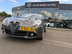 Alfa Romeo Giulietta - 1.4 T Distinctive Lusso I Automaat II Navi I