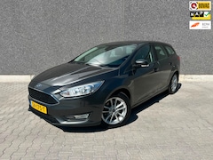 Ford Focus Wagon - 1.0 Lease Edition | CARPLAY | TREKHAAK | NAVI | BLUETOOTH | CC | PDC | APK T/M 7-6-2027 |