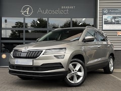 Skoda Karoq - 1.5 TSI ACT Style CarPlay | Trekhaak | Dealer OH