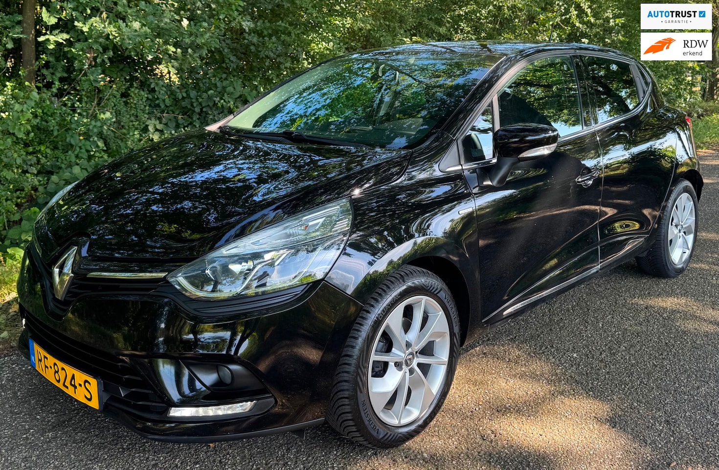 Renault Clio - 0.9 TCe Limited 2017 NAVI AIRCO CRUISE NAP 5-DRS ZEER NETTE AUTO! - AutoWereld.nl