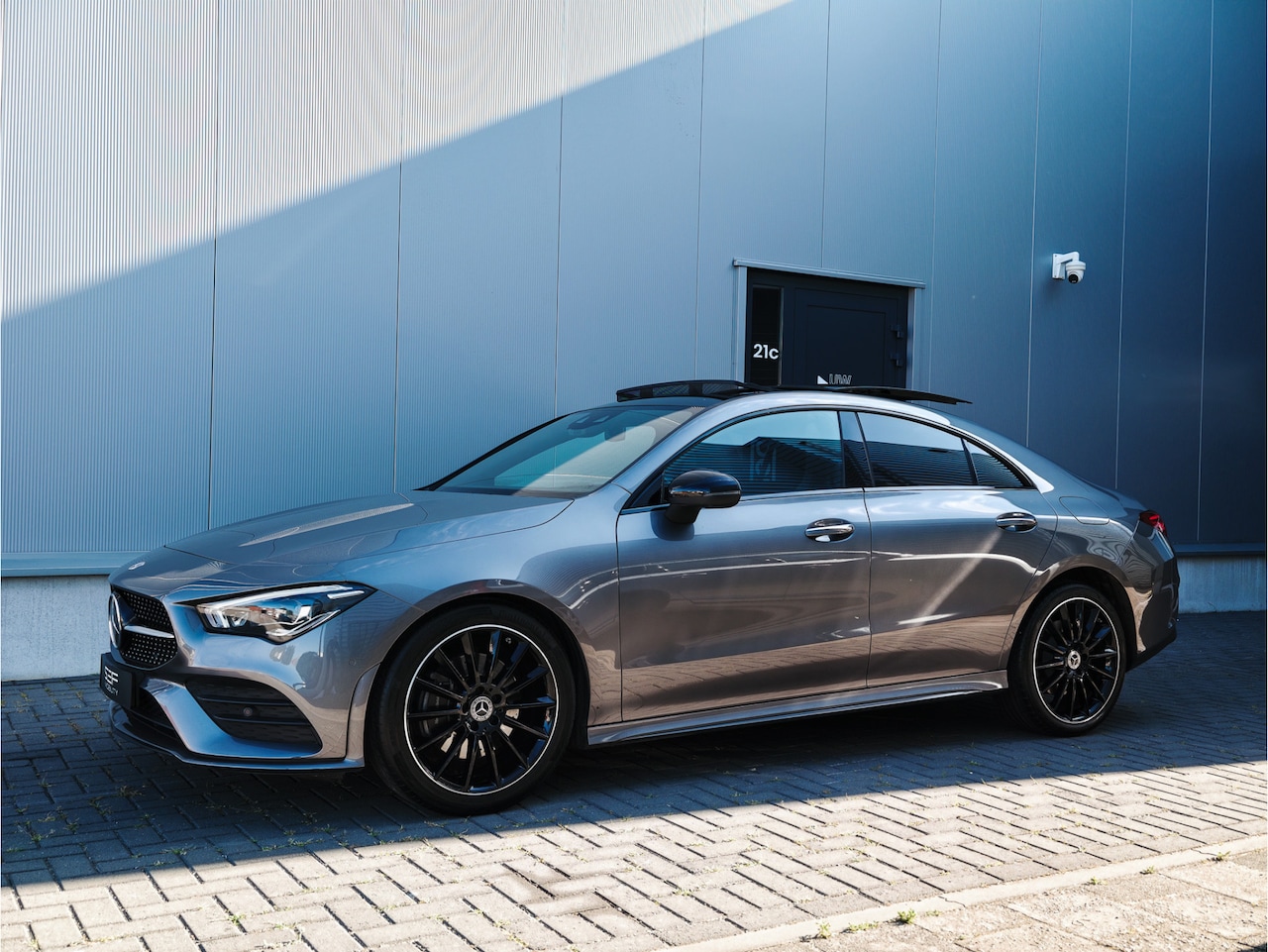 Mercedes-Benz CLA-Klasse - 250 e AMG Line BTW | Pano | 360 | Memory | Headup | ACC | Dodehoek - AutoWereld.nl