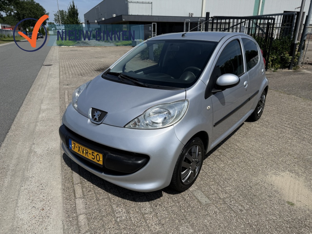 Peugeot 107 - 1.0-12V XR 1.0-12V XR - AutoWereld.nl