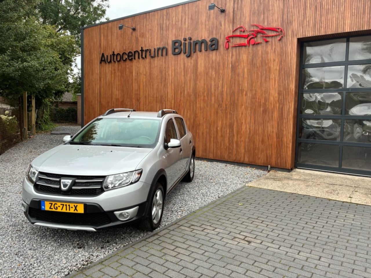 Dacia Sandero Stepway - 0.9 TCe Easy-R Stepway Laureate - AutoWereld.nl
