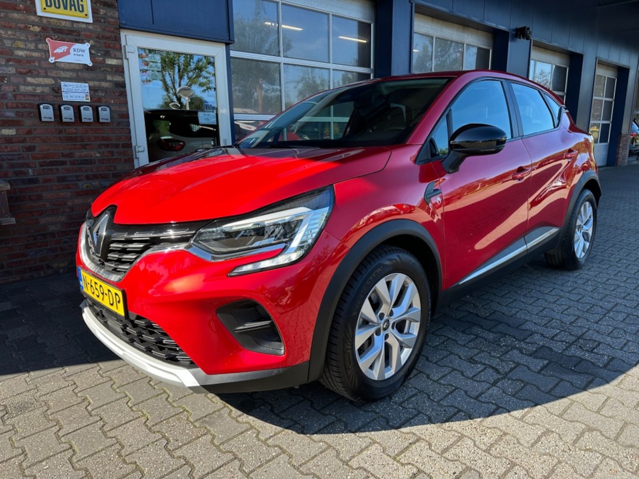 Renault Captur - 1.3 TCe Intens 1.3 TCE INTENS, Trekhaak, Stoelverwarming, Navi, ALL IN prijs! - AutoWereld.nl