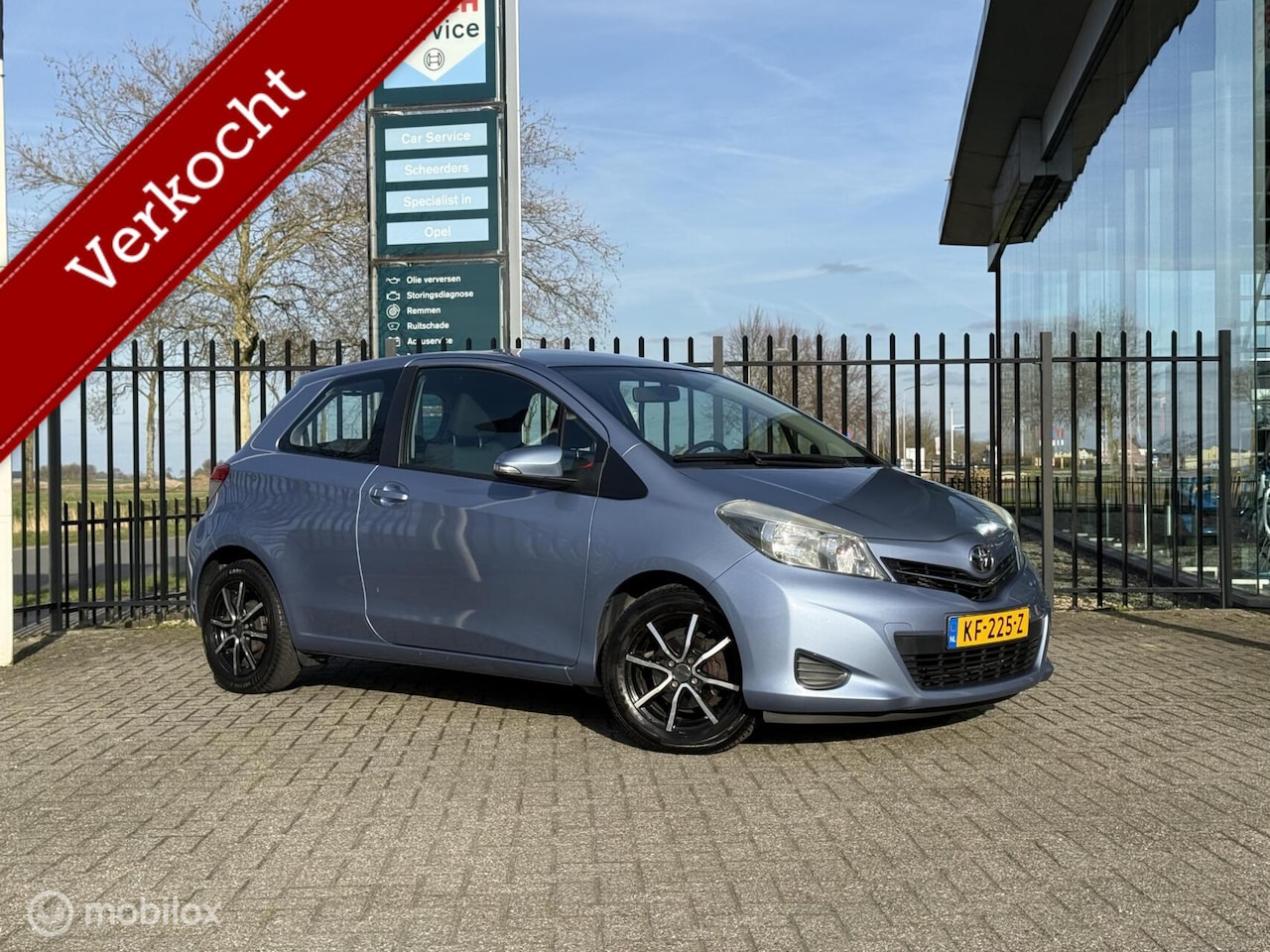 Toyota Yaris - 1.3 VVT-i Dynamic | Automaat | Camera - AutoWereld.nl