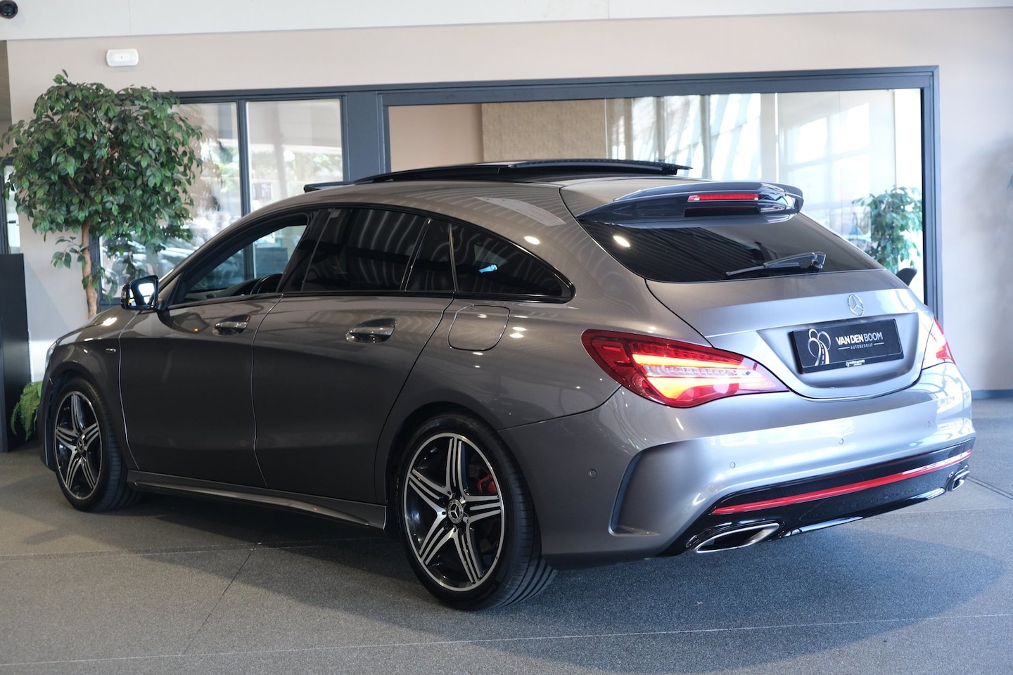 Mercedes-Benz CLA-Klasse - 250 SB AMG 218pk 4MATIC Pano Navi Cam - AutoWereld.nl
