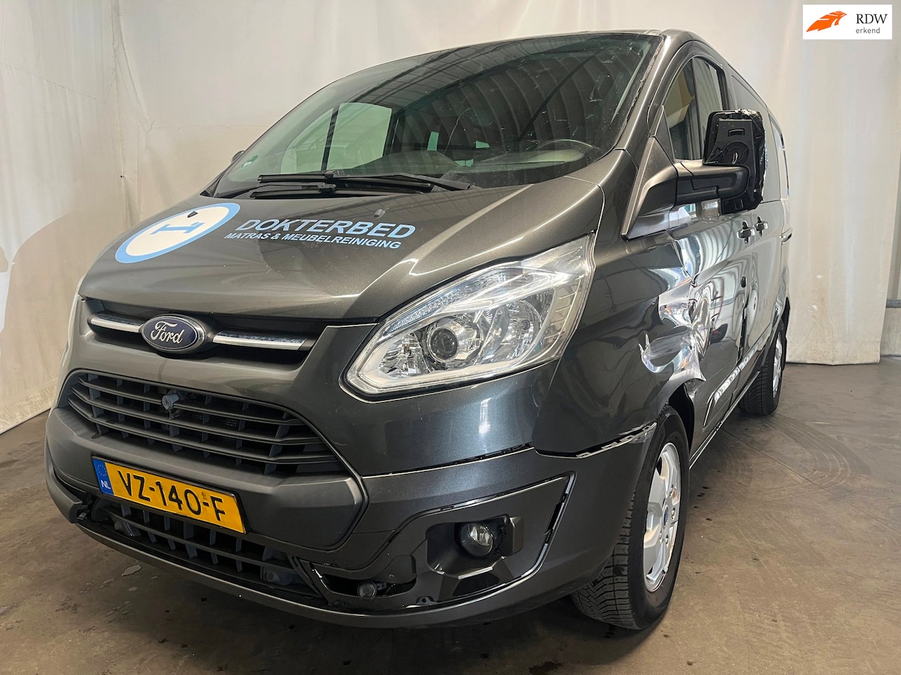 Ford Transit Custom - 290 2.2 TDCI L1H1 Limited DC 290 2.2 TDCI L1H1 Limited DC - Schade - AutoWereld.nl